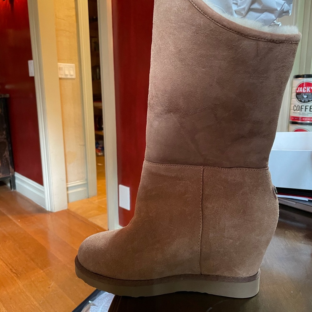 Australia Luxe Co women’s wedge boots, size 8